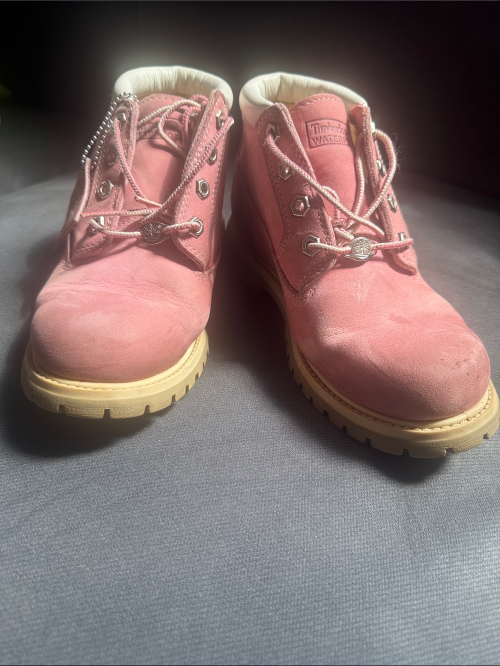 Timberland Pink Leather Lace-Up Boots with Cream Collar - Picture 2 of 7